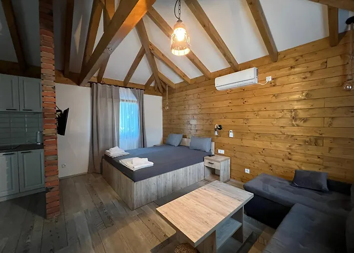 Eko Farma Κλάντοβο